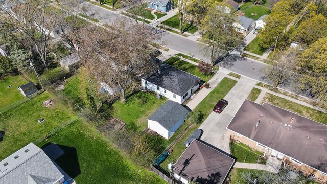 1201 REDWOOD DRIVE, Green Bay, WI 54304