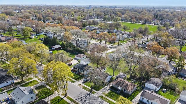 1201 REDWOOD DRIVE, Green Bay, WI 54304