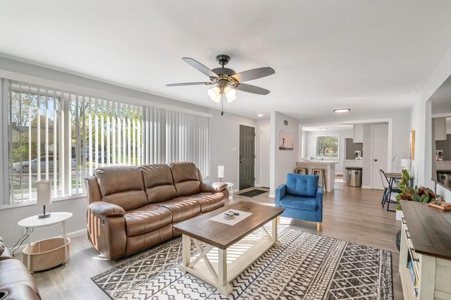 1201 REDWOOD DRIVE, Green Bay, WI 54304