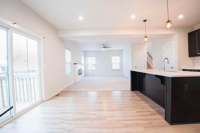 225 Messenger Way, Lewis Center, OH 43035