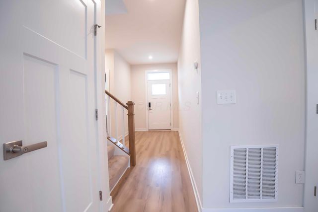 225 Messenger Way, Lewis Center, OH 43035