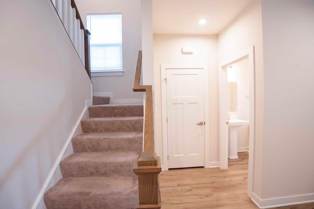 225 Messenger Way, Lewis Center, OH 43035