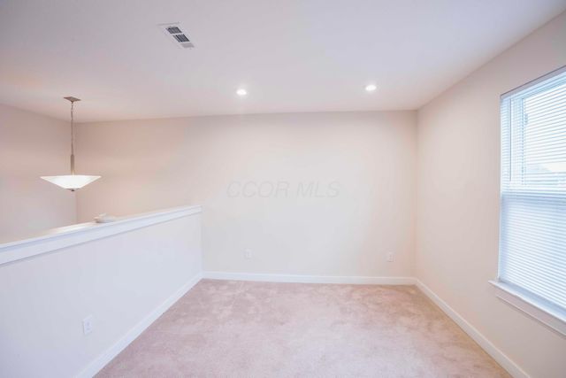 225 Messenger Way, Lewis Center, OH 43035