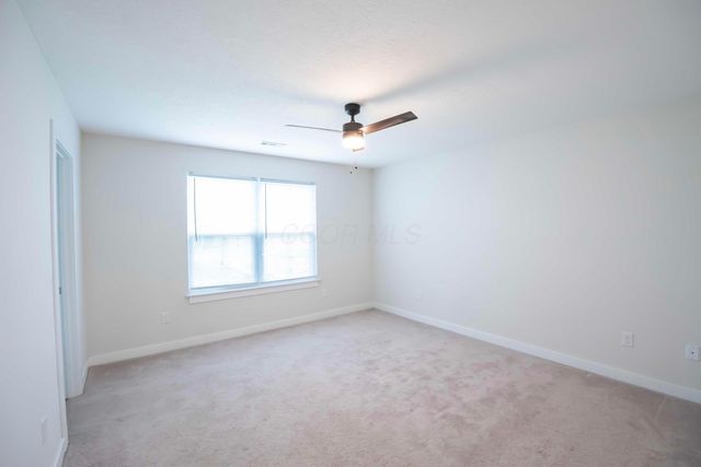 225 Messenger Way, Lewis Center, OH 43035