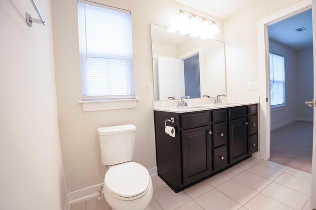 225 Messenger Way, Lewis Center, OH 43035