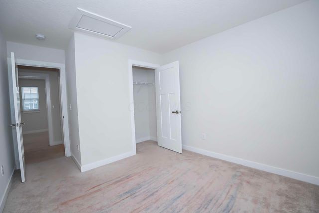 225 Messenger Way, Lewis Center, OH 43035