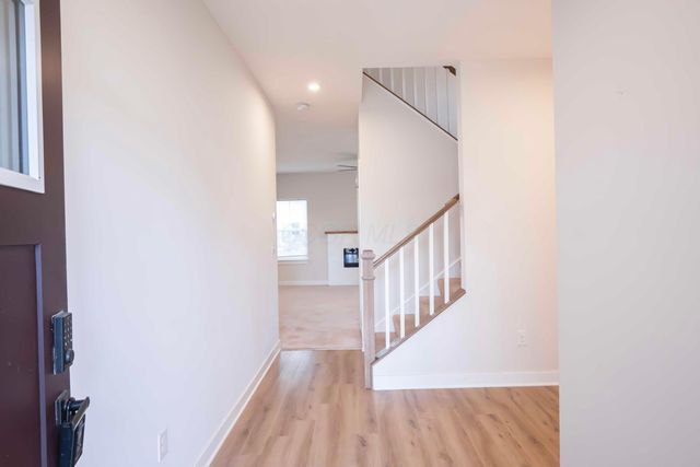 225 Messenger Way, Lewis Center, OH 43035