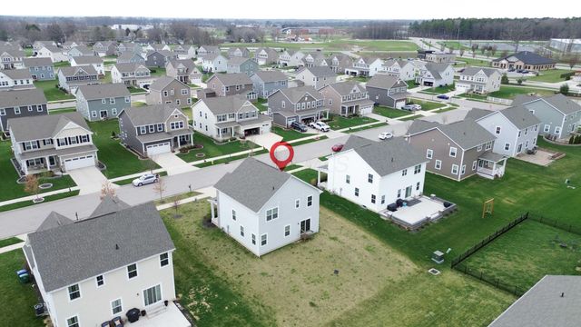 225 Messenger Way, Lewis Center, OH 43035