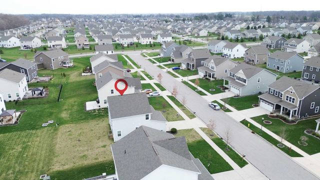 225 Messenger Way, Lewis Center, OH 43035