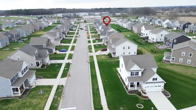 225 Messenger Way, Lewis Center, OH 43035