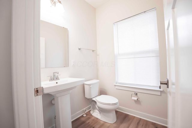 225 Messenger Way, Lewis Center, OH 43035