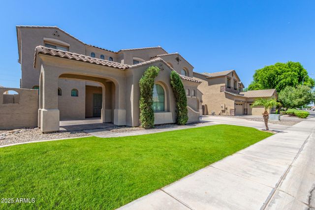 2453 E EBONY Drive, Chandler, AZ 85286