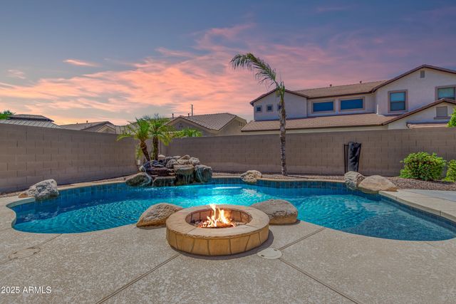 2453 E EBONY Drive, Chandler, AZ 85286