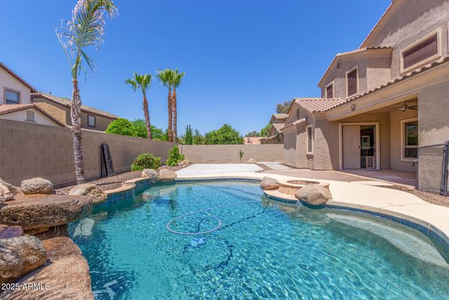 2453 E EBONY Drive, Chandler, AZ 85286