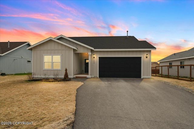 1043 E Mountain Peak Loop, Palmer, AK 99645