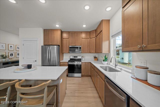 1043 E Mountain Peak Loop, Palmer, AK 99645