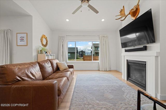 1043 E Mountain Peak Loop, Palmer, AK 99645