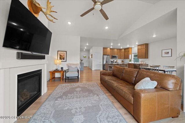 1043 E Mountain Peak Loop, Palmer, AK 99645