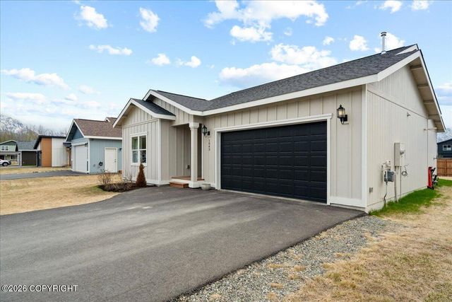 1043 E Mountain Peak Loop, Palmer, AK 99645