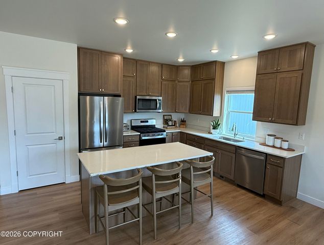 1043 E Mountain Peak Loop, Palmer, AK 99645