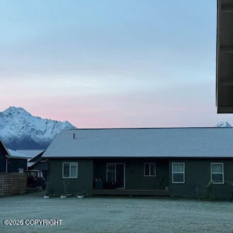 1043 E Mountain Peak Loop, Palmer, AK 99645