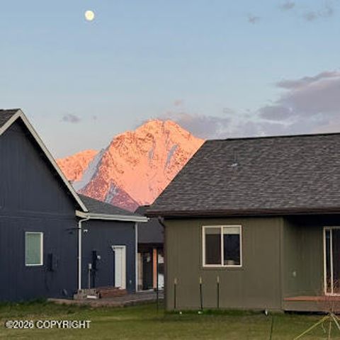 1043 E Mountain Peak Loop, Palmer, AK 99645