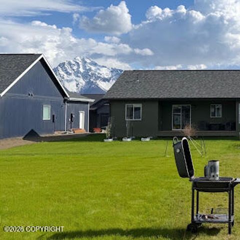 1043 E Mountain Peak Loop, Palmer, AK 99645