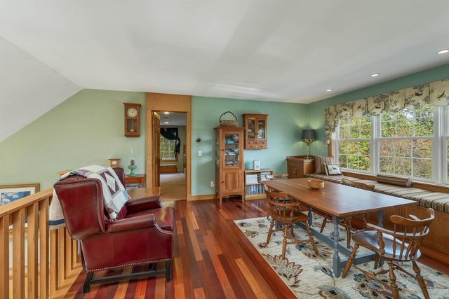 15 County Road, Alton, NH 03810