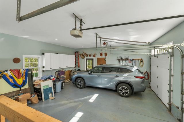 15 County Road, Alton, NH 03810