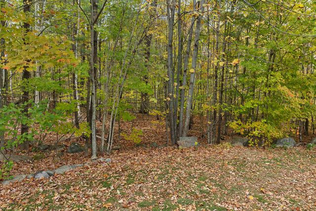 15 County Road, Alton, NH 03810