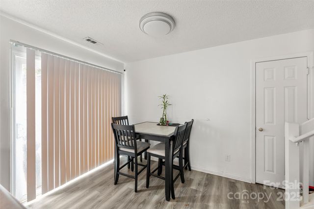 5305 Magnolia Tree Lane, Charlotte, NC 28215