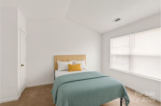 5305 Magnolia Tree Lane, Charlotte, NC 28215