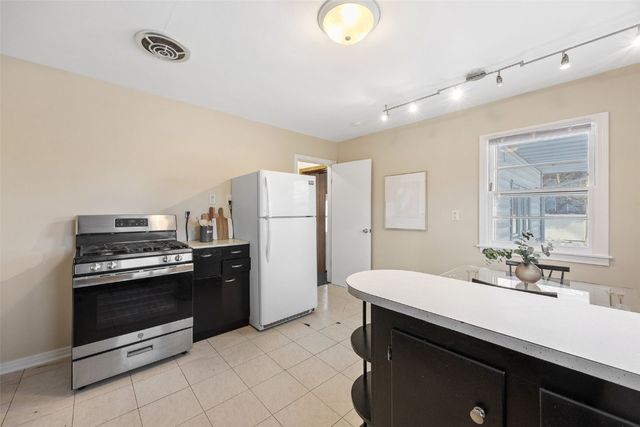 1305 Franklin Street, Iowa City, IA 52240