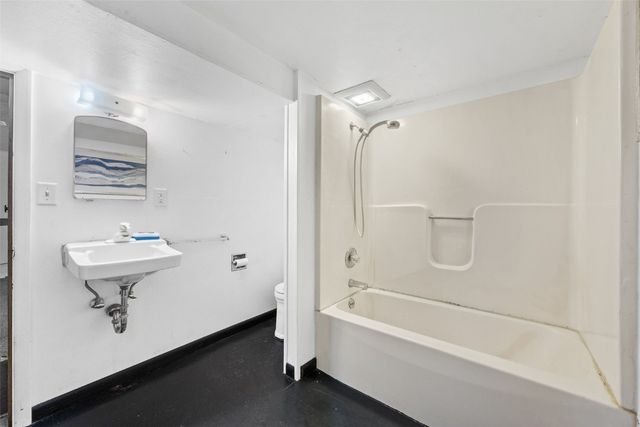 1305 Franklin Street, Iowa City, IA 52240