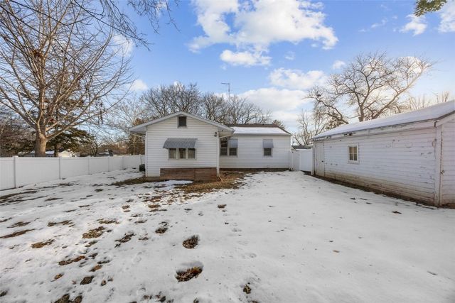 1305 Franklin Street, Iowa City, IA 52240