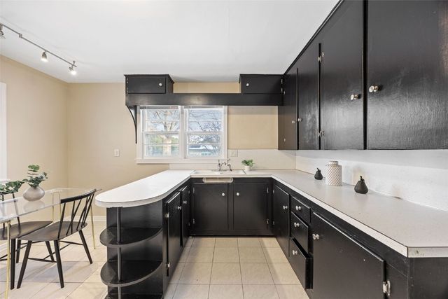 1305 Franklin Street, Iowa City, IA 52240