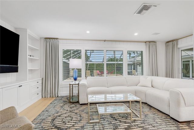 695 Regatta RD S, Naples, FL 34103