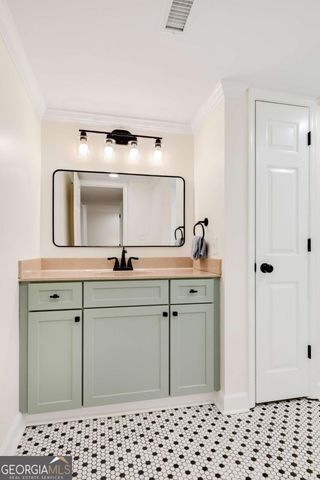 1105 Garden Court, Atlanta, GA 30328