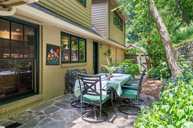 433 Grayson Dr, Nashville, TN 37205