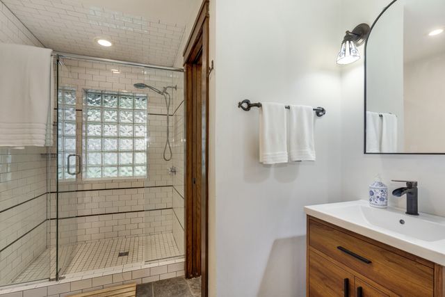 433 Grayson Dr, Nashville, TN 37205