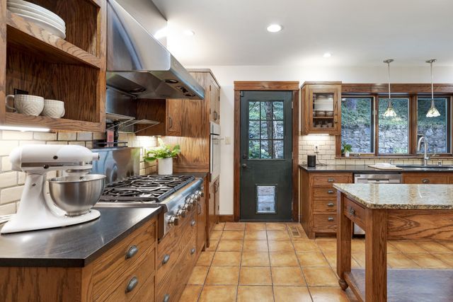 433 Grayson Dr, Nashville, TN 37205