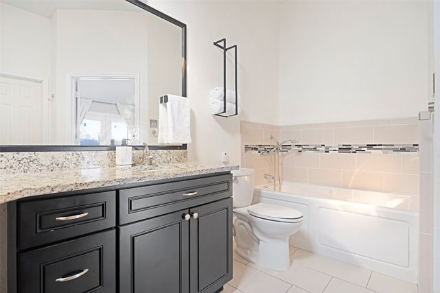 2202 Ashwood Court, Carrollton, TX 75006