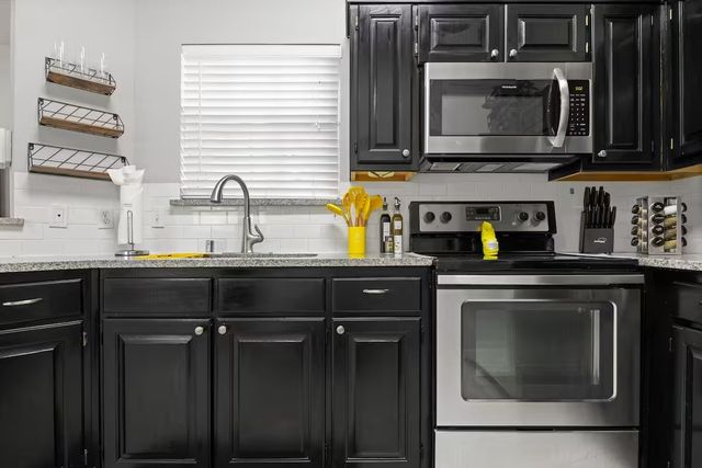 2202 Ashwood Court, Carrollton, TX 75006