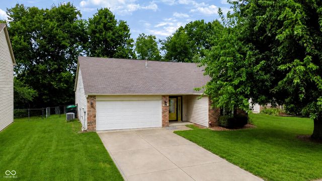 4846 Oakleigh Parkway, Greenwood, IN 46143