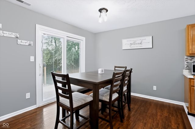 4846 Oakleigh Parkway, Greenwood, IN 46143