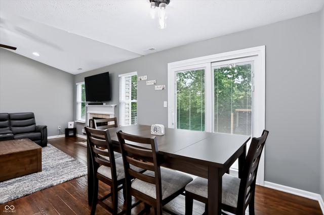 4846 Oakleigh Parkway, Greenwood, IN 46143