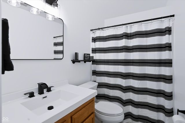 4846 Oakleigh Parkway, Greenwood, IN 46143
