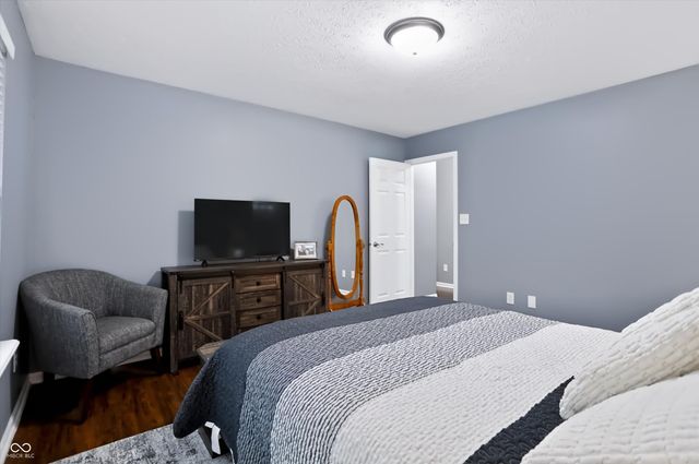 4846 Oakleigh Parkway, Greenwood, IN 46143