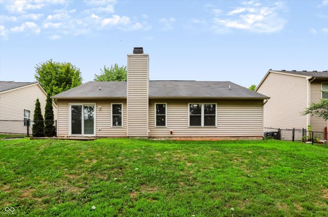 4846 Oakleigh Parkway, Greenwood, IN 46143