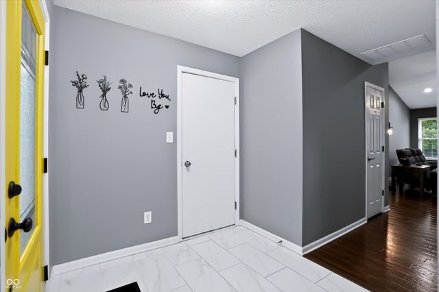 4846 Oakleigh Parkway, Greenwood, IN 46143